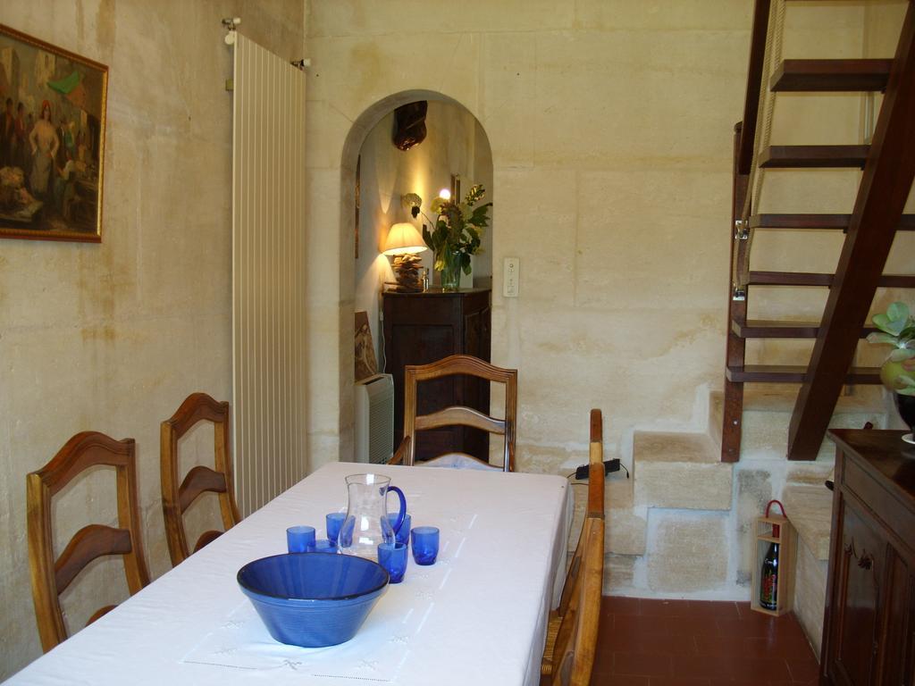 Mas des collines Bed and Breakfast Fontvieille Exterior foto